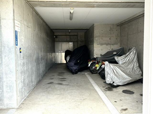 岡山市中区さいの中古マンションの駐車場