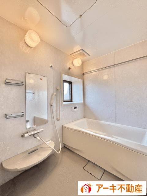 岡山市中区兼基の中古マンションの浴室