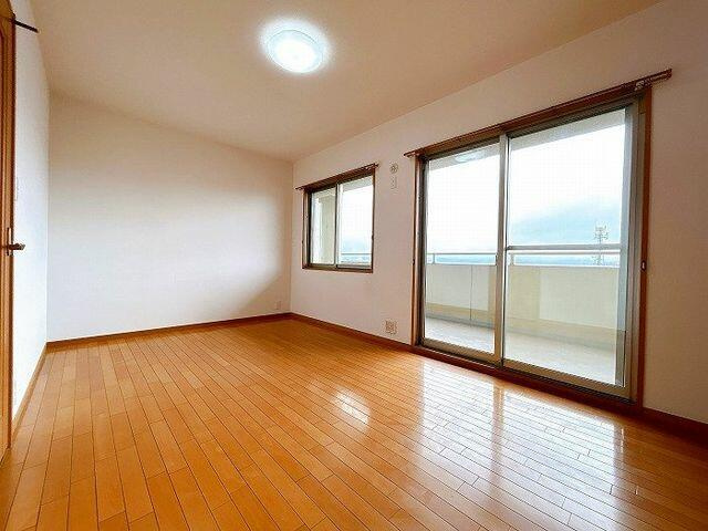岡山市中区古京町１丁目の中古マンションのその他|「北側洋室」別角度からのお写…