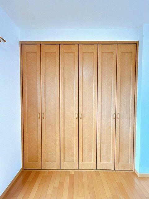岡山市中区古京町１丁目の中古マンションの収納|「北側洋室」クローゼットがご…
