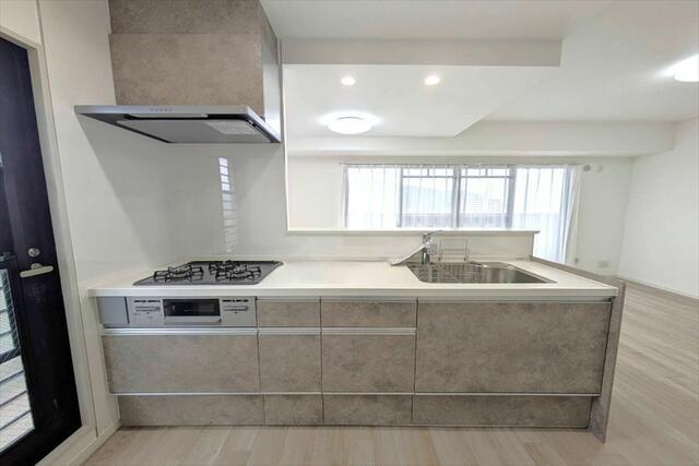岡山市中区藤原西町１丁目の中古マンションのキッチン