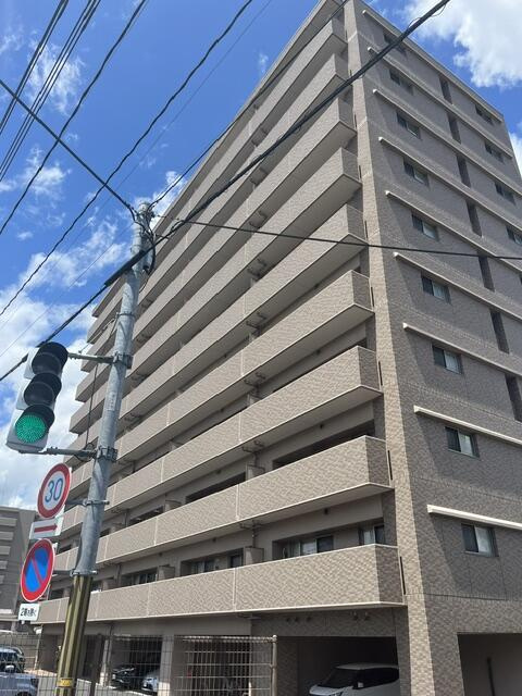 岡山市中区藤原の中古マンションの外観
