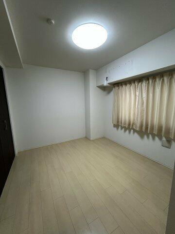 岡山市中区原尾島１丁目の中古マンションの洋室
