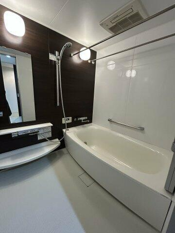 岡山市中区原尾島１丁目の中古マンションの浴室
