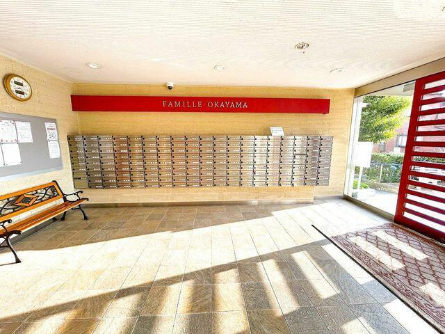 岡山市中区浜の中古マンションのその他共用部分|【共用部】エントランスには集…
