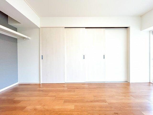 岡山市中区浜の中古マンションの収納|【リフォーム済】南側洋室別角…