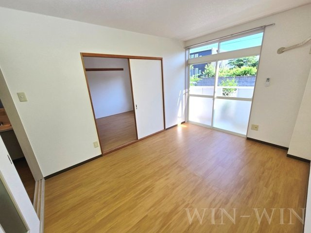 ニューシティ8の居間・リビング|イメージ（同建物内別部屋の写真です）