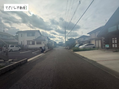【前面道路含む現地写真】 | 熊谷市妻沼東4丁目　中古住宅   | 現地(2026年9月撮影)