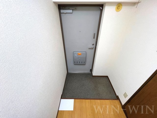 杉浦マンションの玄関