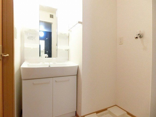 グリーンローズＢの洗面所