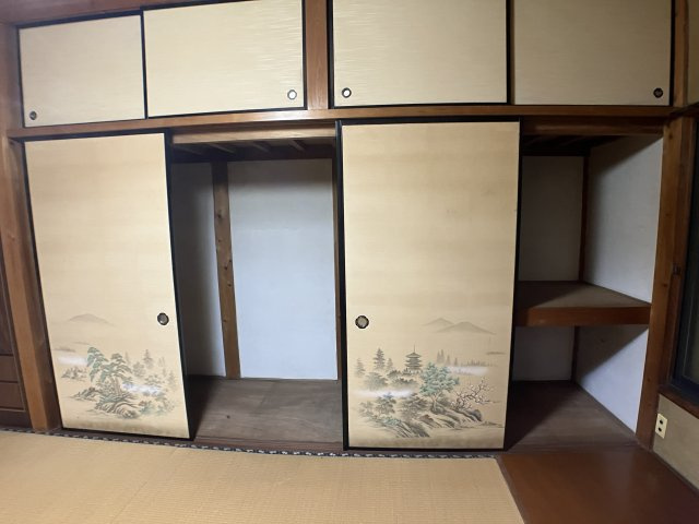 亀崎常盤町貸家の収納