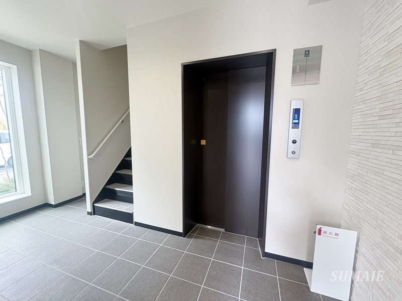 バンイードビルⅡのロビー|エレベータです☆