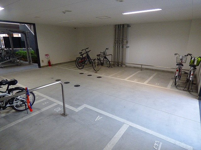 【駐車場】ポルト・ボヌール梅田ＷＥＳＴ 