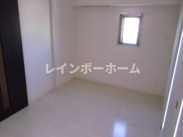 シーサウンドの内装|明るい色調の室内です
