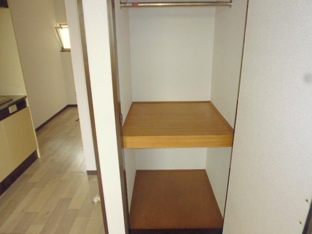 倉敷市福田町古新田のアパートの収納