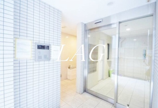 【エントランス】 | Ｒｉｓｉｎｇ　Ｐｌａｃｅ大森二番館 | エントランスです。