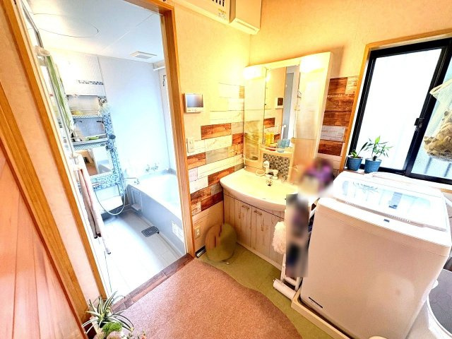 中古戸建の独立洗面台