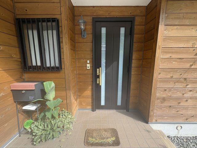 中古戸建のエントランス