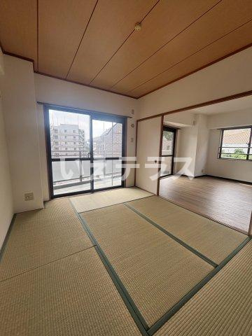 サンビルダー北野弐番館の和室