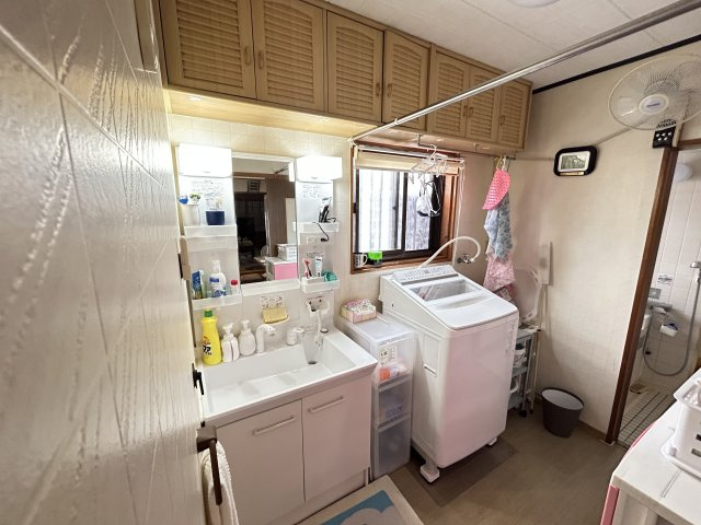 海部郡美波町田井字小野　中古戸建の洗面所