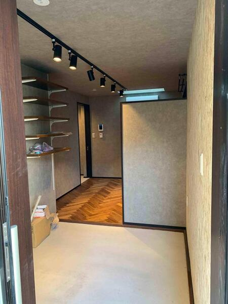 Glanz高円寺南の玄関