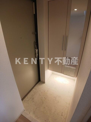 【玄関】 | プレシャス | 収納もある玄関です