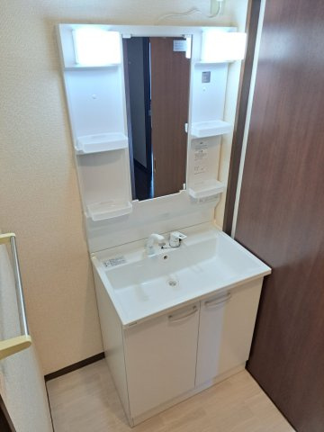 【洗面所】 | K’Sシャンブル | 生活に欠かせない独立洗面台です