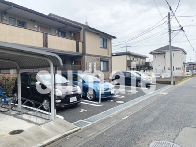 グランシャリオ　Eの駐車場|駐車場です☆
