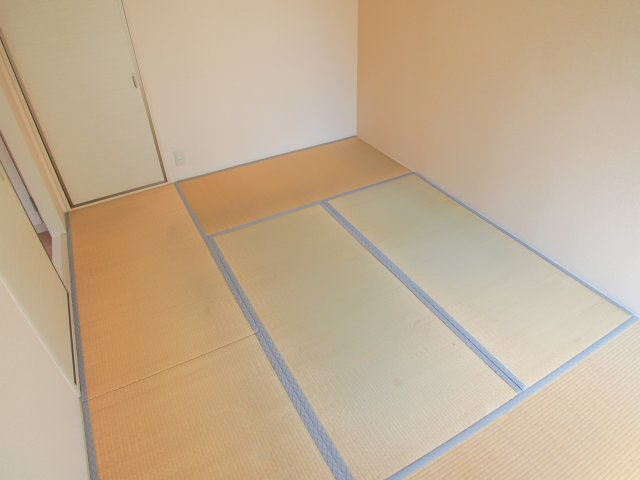 松本ハイツの和室