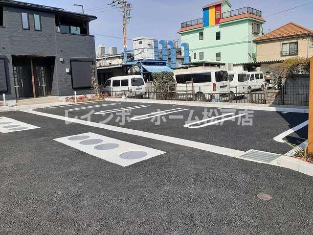 ディアコートⅡ　【仲介手数料：50％OFF】対象物件！の駐車場|駐車場があるので、車を買う予定の方も安心です