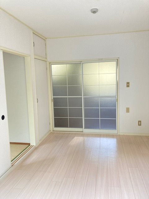 グローリーハイツ の居間・リビング