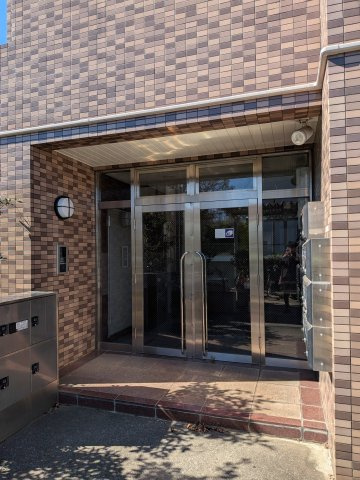 【エントランス】 | 夏見ショッパーズ | きれいなエントランスです