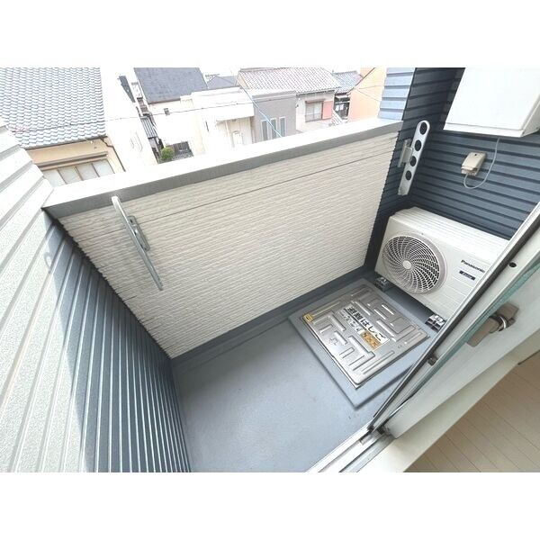 グランコンフォール米野I　名古屋市賃貸　仲介手数料無料のバルコニー