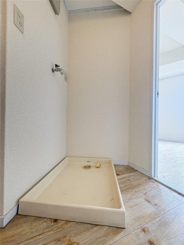 クロノス18三軒町のその他