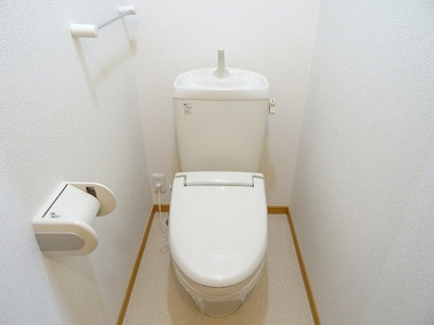 【トイレ】 | エアリースクエアＡ | ゆったりとした空間のトイレです