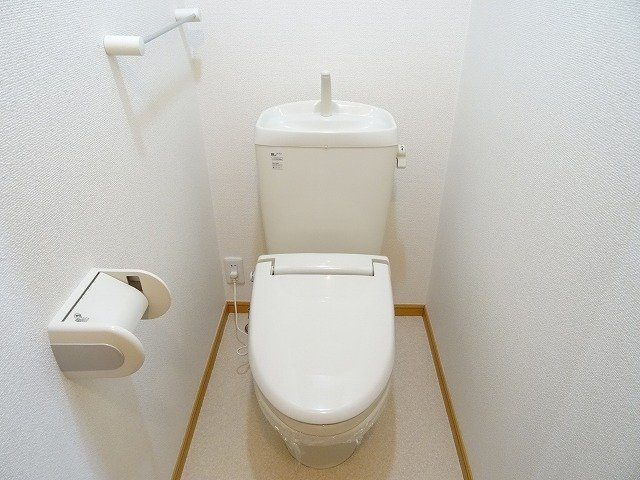 【トイレ】 | エアリースクエアＡ | ゆったりとした空間のトイレです
