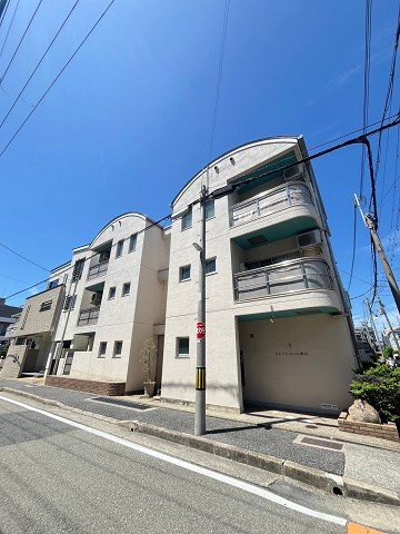 クレインコート夙川の外観