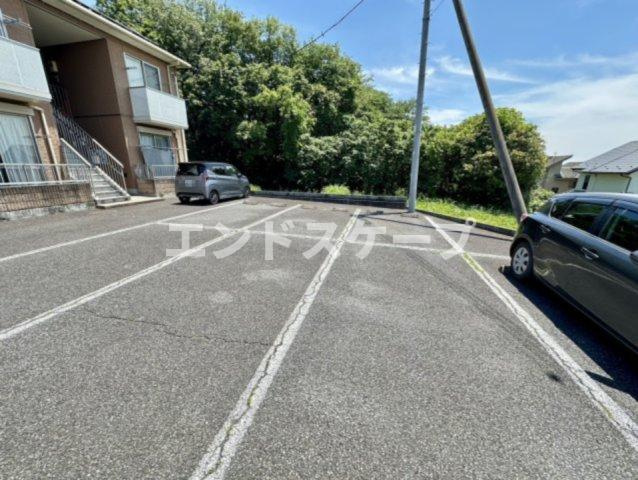 ラ・メゾン・イッコク　Ｂの駐車場|高崎、前橋のお部屋探しはエンドスケープまで！お客様の理想お聞かせ下さい♪