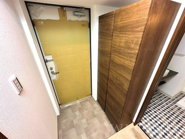 クレシタ大国の玄関