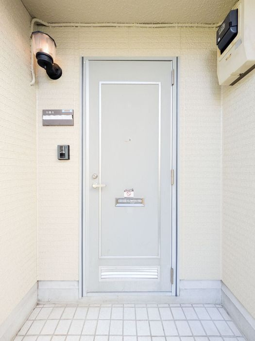 エクセル八雲の玄関