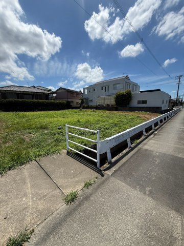 朝倉郡筑前町依井字倉園屋敷　の前面道路含む現地写真