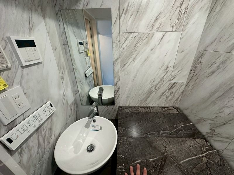 HJ PLACE 東新宿の洗面所