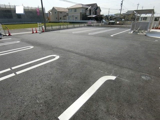 ＫＭＭファーム　Ⅰの駐車場