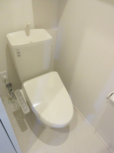 ドエル清水山のトイレ|嬉しいウォシュレット付き