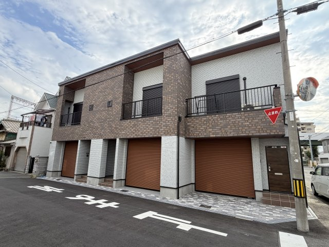 ガラージュ横沼