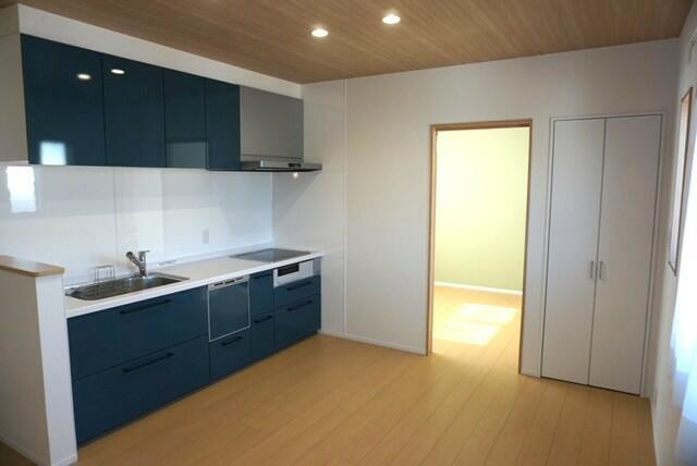 岡山市北区津島東４丁目の新築一戸建のキッチン