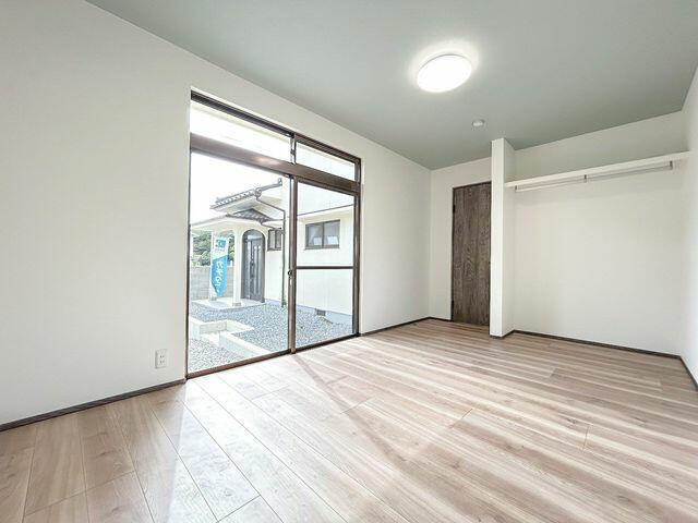 岡山市北区佐山の中古一戸建の洋室|【リフォーム済】１階６．５帖…