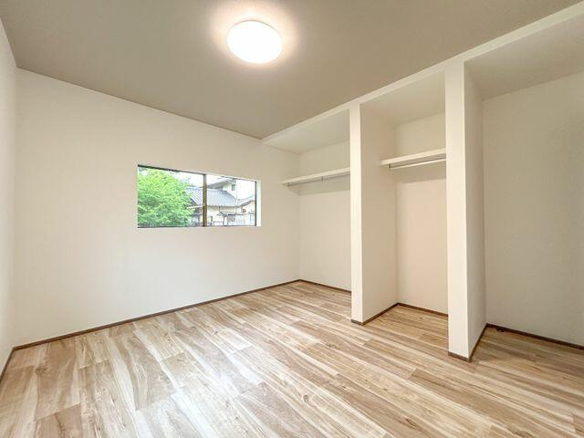 岡山市北区佐山の中古一戸建の洋室|【リフォーム済】２階６．５帖…