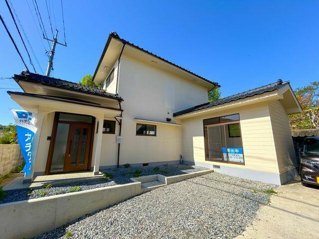 岡山市北区佐山の中古一戸建の庭|【リフォーム済】外観別角度か…