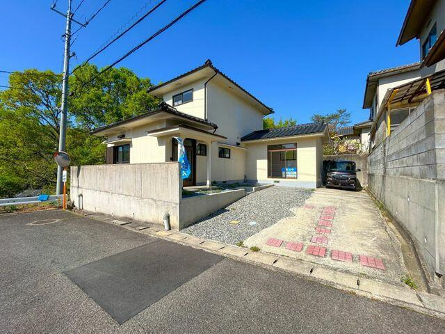 岡山市北区佐山の中古一戸建のその他|【外観】外壁塗装済みとなって…
